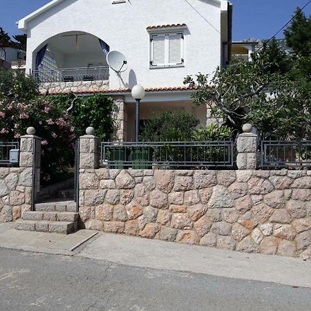 Apartman Grospic Cesarica Exterior photo