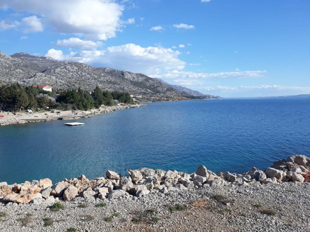 Apartman Grospic Cesarica Exterior photo